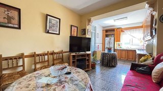 Casa adosada en venta en Illora