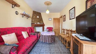 Casa adosada en venta en Illora