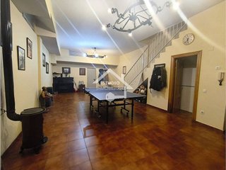 Casa adosada en venta en Portillejo - Valdegastea en Logroño