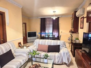 Chalet en venta en Montequinto en Dos Hermanas