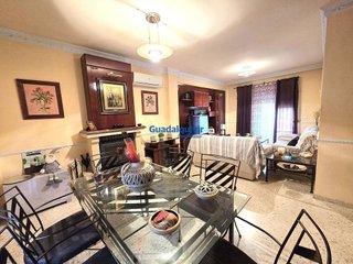 Chalet en venta en Montequinto en Dos Hermanas
