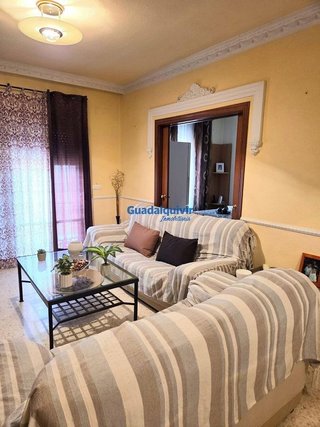 Chalet en venta en Montequinto en Dos Hermanas
