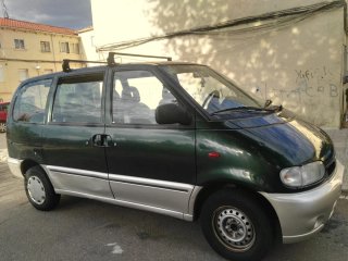 Nissan Serena 1999
