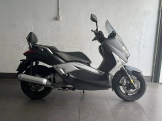 Yamaha Maxi Scooter Gris