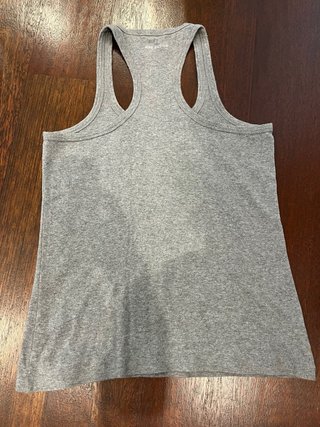 Camiseta de tirantes gris