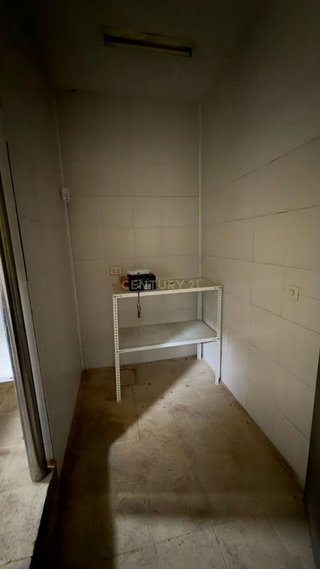 Local comercial en venta en Val en Alcalá de Henares