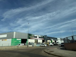 Nave industrial en venta en Bollullos de la Mitación
