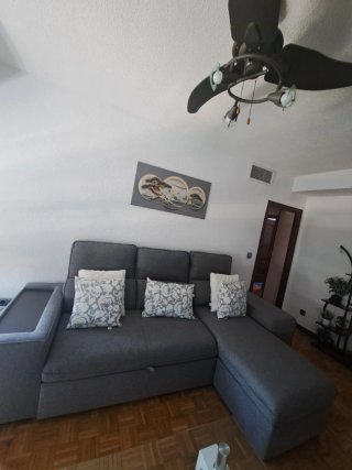 Mueble de salón y sofá