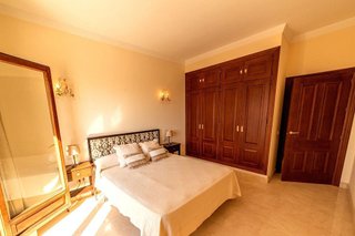 Chalet en alquiler en Costabella en Marbella