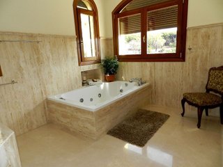 Chalet en alquiler en Costabella en Marbella
