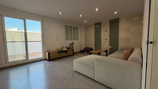 Casa adosada en venta en Villanueva de Castellón