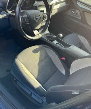 Centralita toyota 625510000 avensis (t27) * 411342
