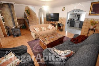 Chalet en venta en Avda. Alemania - Italia en Villarreal