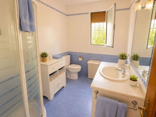 Chalet en venta en La Granja-La Colina-Los Pastores en Algeciras