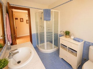 Chalet en venta en La Granja-La Colina-Los Pastores en Algeciras