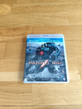 Pacific Rim Blu-ray + DVD + Copia Digital