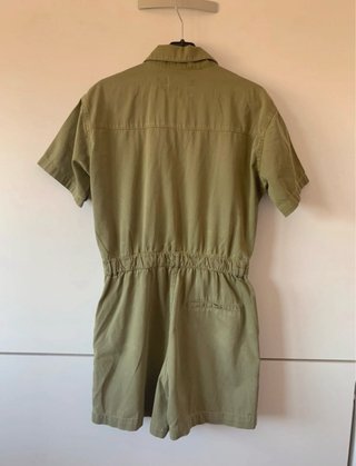 Mono militar verde