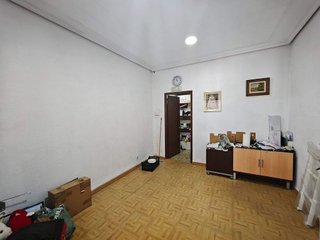 Local comercial en alquiler en La Granja-La Colina-Los Pastores en Algeciras