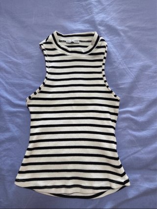 Top rayas cuello alto sin mangas