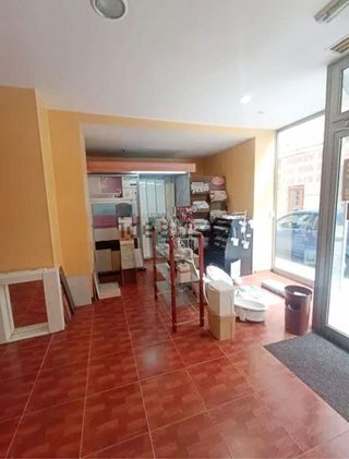 Local comercial en venta en El Llano en Gijón