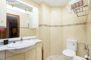 Piso en venta en Camino de Ronda - Rosaleda en Granada