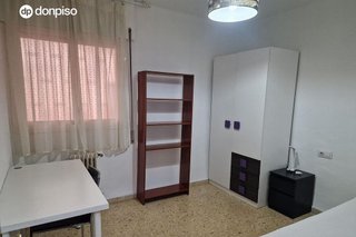 Piso en venta en Camino de Ronda - Rosaleda en Granada