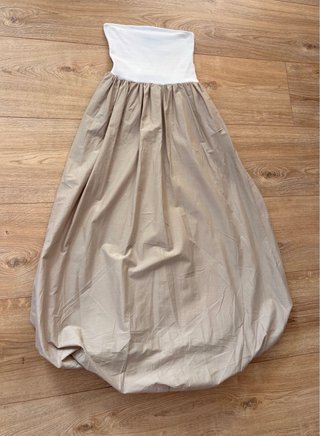 Vestido Zara palabra de honor beige y blanco