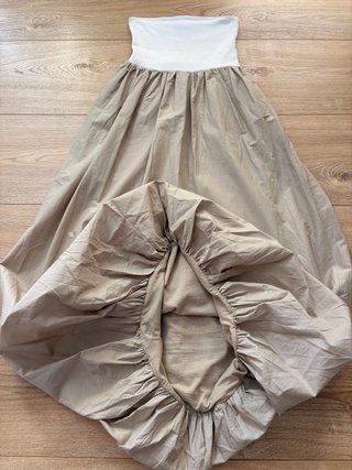 Vestido Zara palabra de honor beige y blanco