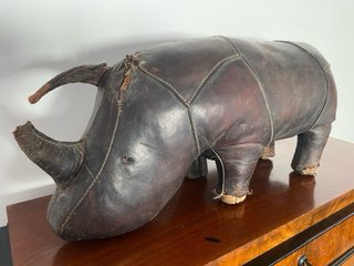 Rinoceronte Omersa