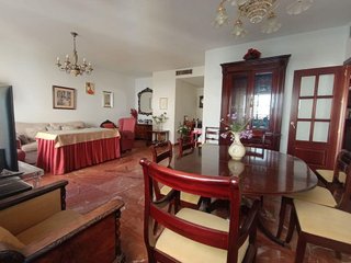 Piso en venta en Los Remedios en Sevilla