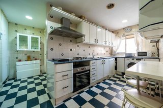 Piso en venta en Los Remedios en Sevilla