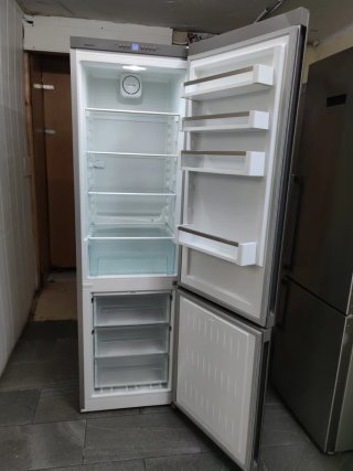 Frigorífico Liebherr 200x60cm A++ garantía y envío