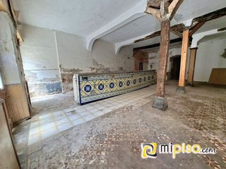 Local comercial en venta en Santoña