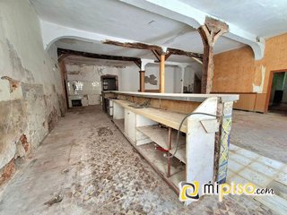Local comercial en venta en Santoña