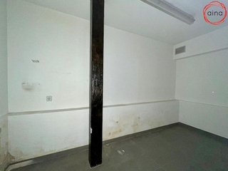 Local comercial en venta en Ensanche en Pamplona