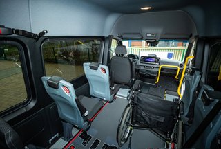 Mercedes-Benz eSprinter 2025