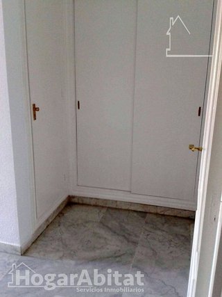 Piso en venta en La Buhaira en Sevilla