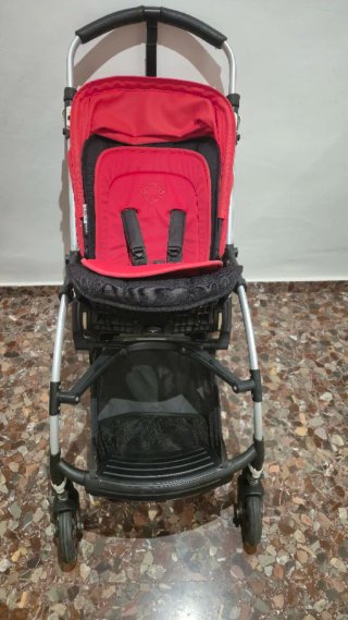 Carro Bugaboo Bee 5 Rojo + 2 sacos + 1 impermeable