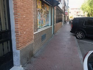 Local comercial en venta en Reyes Católicos en Alcalá de Henares