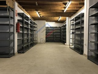 Local comercial en venta en Centro - Ayuntamiento en Santander