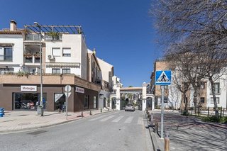 Garaje en venta en Zona Poniente en Armilla