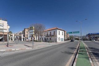 Garaje en venta en Zona Poniente en Armilla