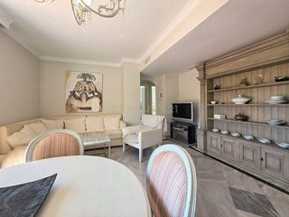 Ático en venta en La Dama de Noche-La Alzambra en Marbella