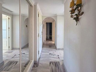 Ático en venta en La Dama de Noche-La Alzambra en Marbella