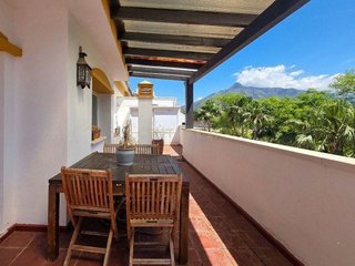 Ático en venta en La Dama de Noche-La Alzambra en Marbella