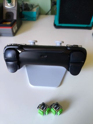 Mando PS5 The Last of Us (Antidrift)