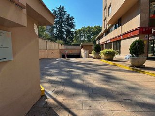 Garaje en venta en Eixample Sud – Migdia en Girona