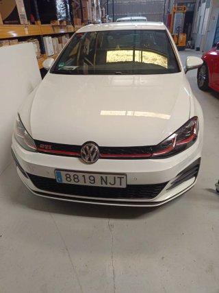 Volkswagen Golf 2021