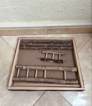 Parque de juegos para agapornis de madera