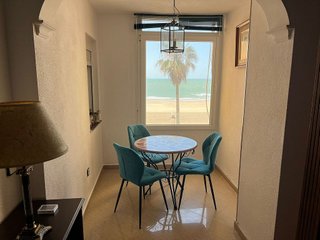 Piso en alquiler en Cortadura - Zona Franca  en Cádiz